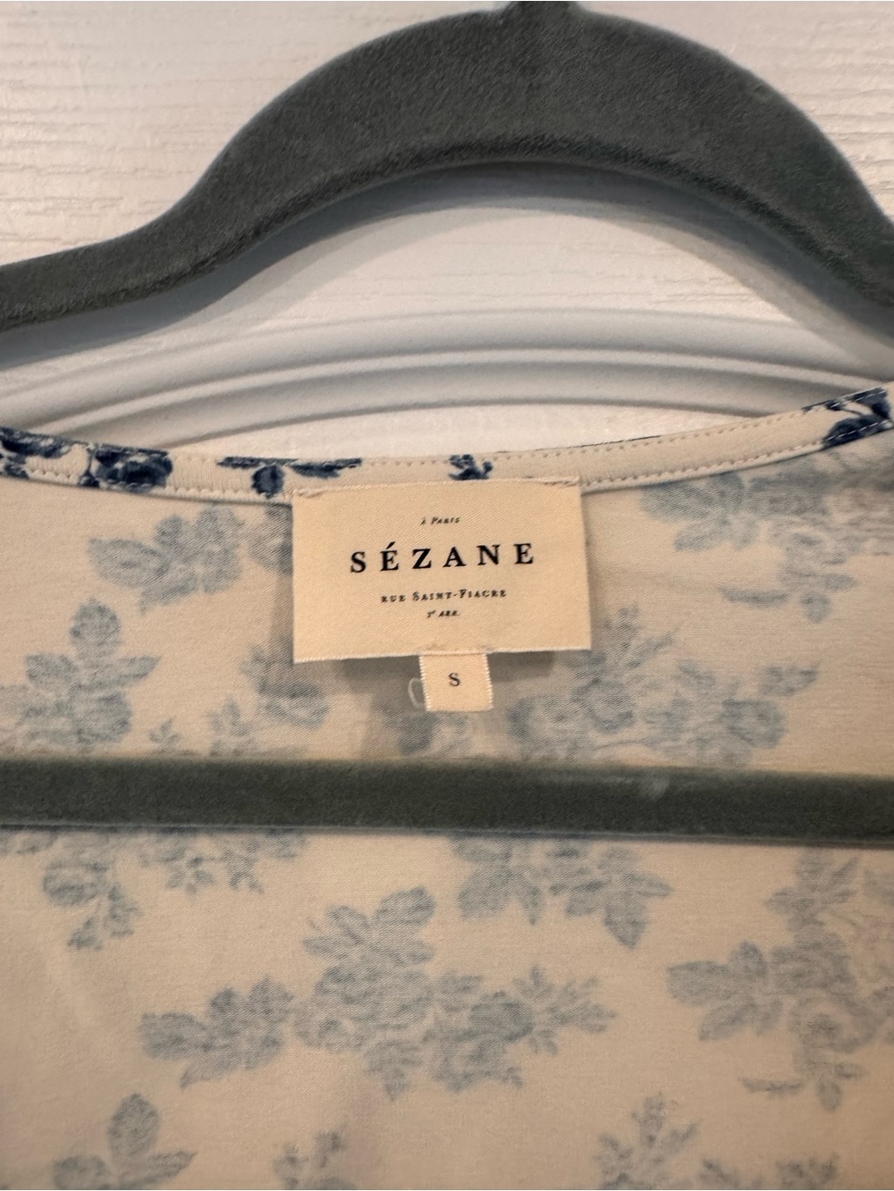 Sézane Amara T-Shirt in Fiori Blue Print - Picture 3 of 3